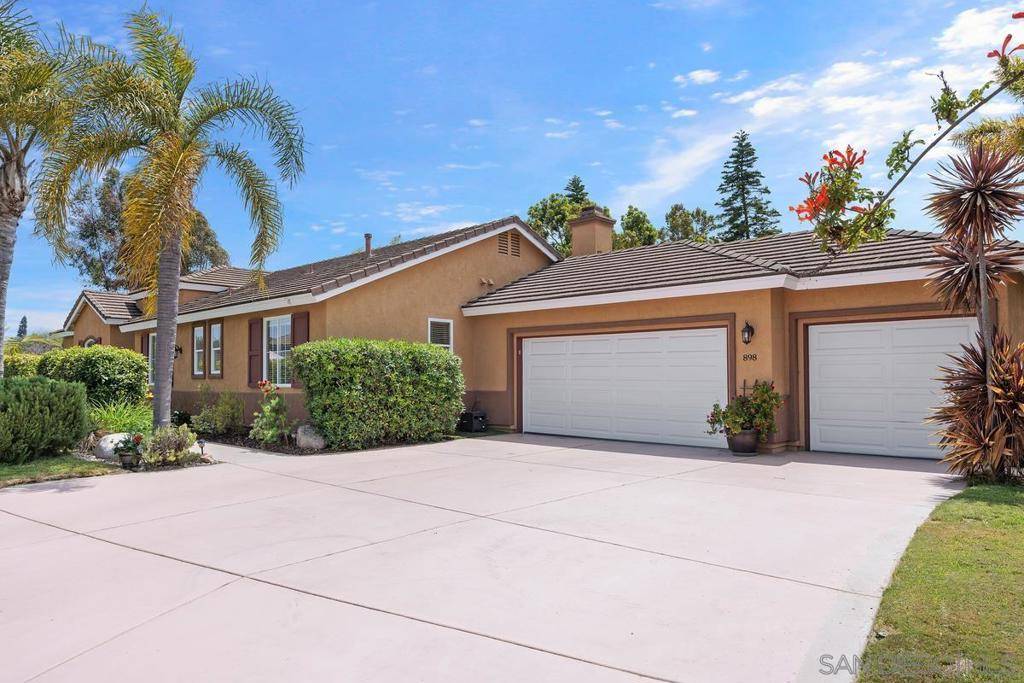 Vista, CA 92081,898 Via Allegra