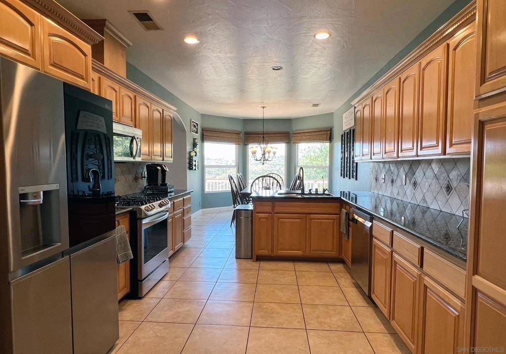 Ramona, CA 92065,22318 Casa De Carol