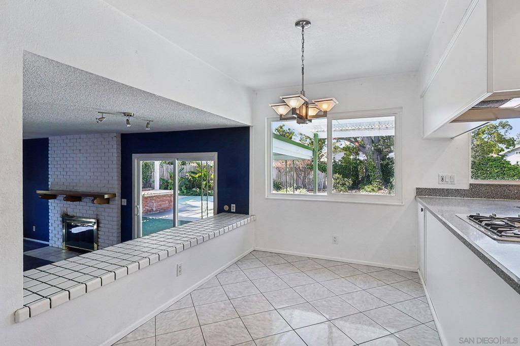 Del Cerro, CA 92120,6268 Lance Place