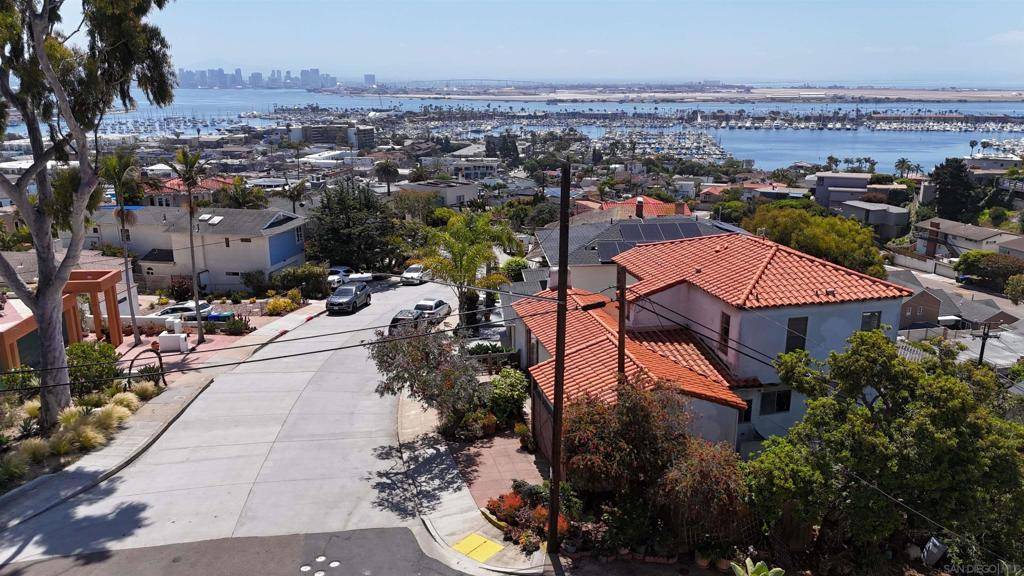 San Diego, CA 92106,3235 Hill St
