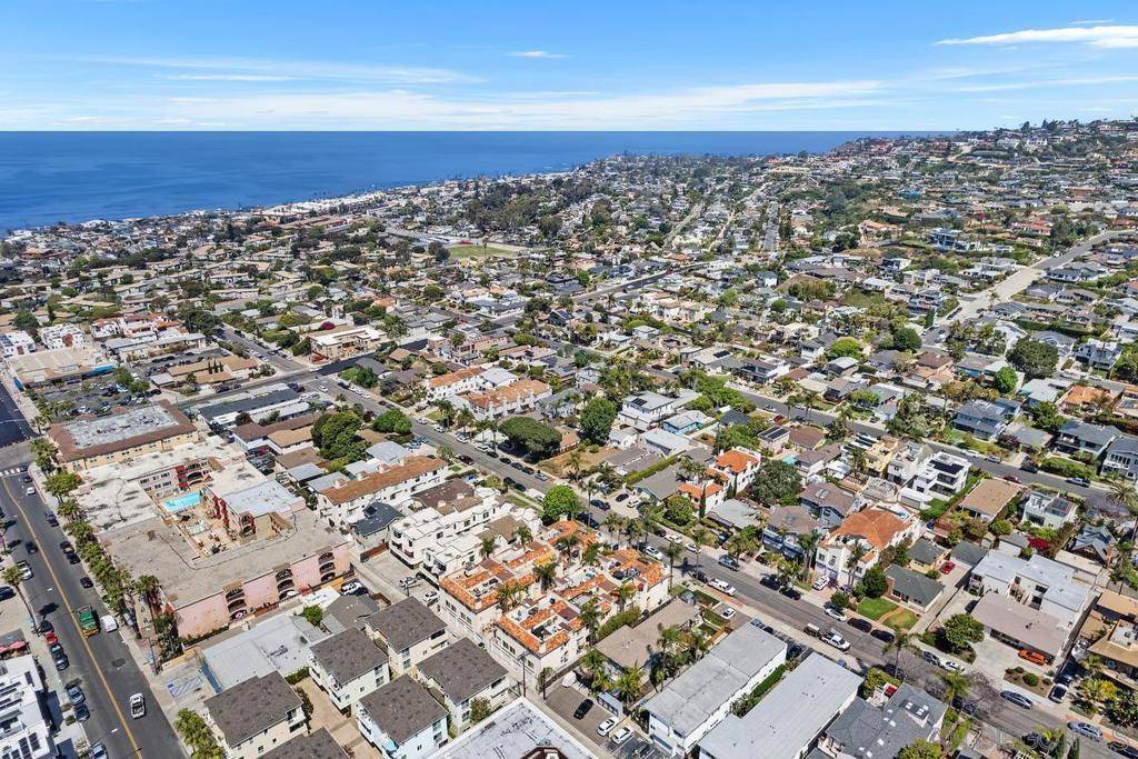 San Diego, CA 92109,919 Agate Street #5