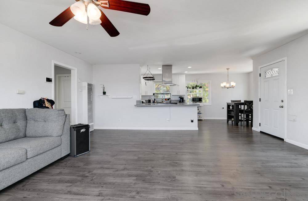 National City, CA 91950,845 E 13Th St #Master Suite