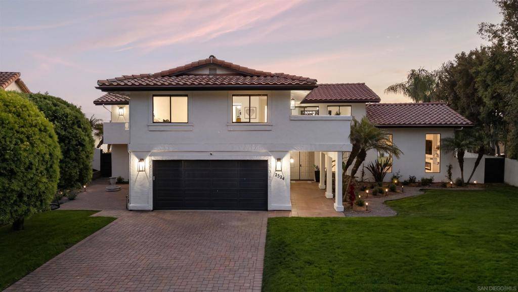 Carlsbad, CA 92009,2524 Luciernaga St
