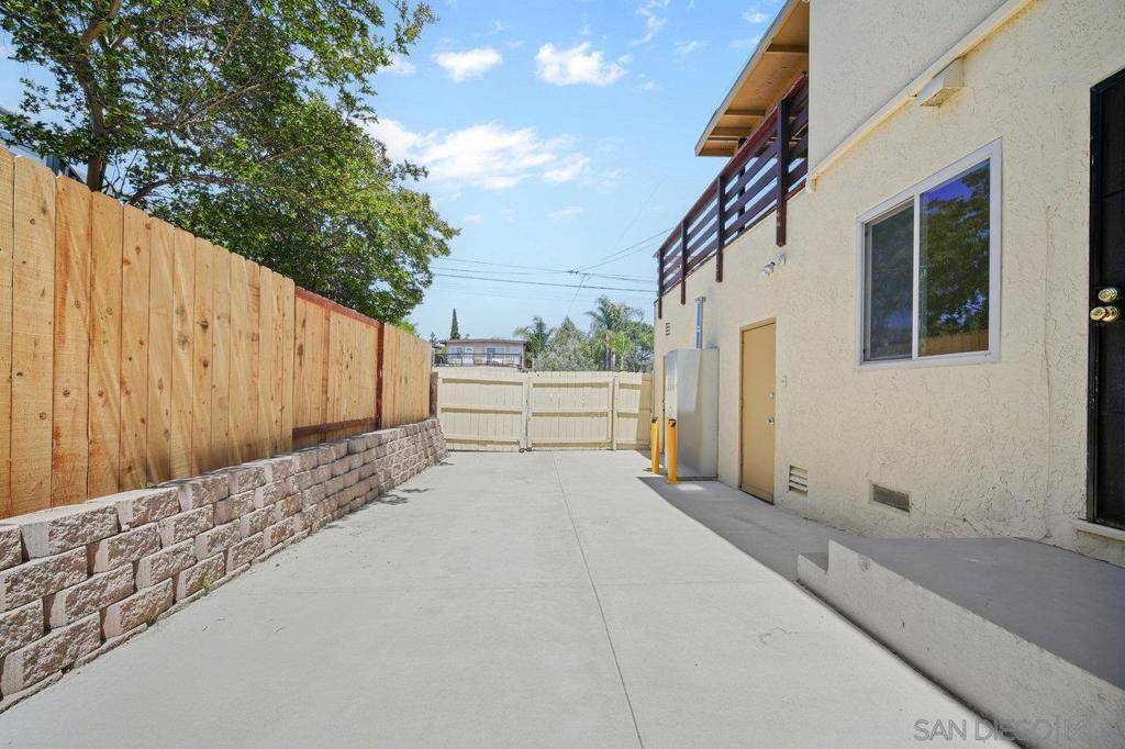 La Mesa, CA 91942,6170 72 Stanley Drive