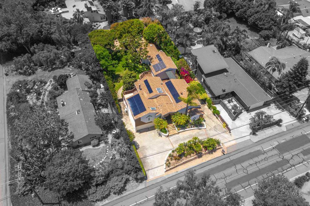 Encinitas, CA 92024,526 Saxony Road