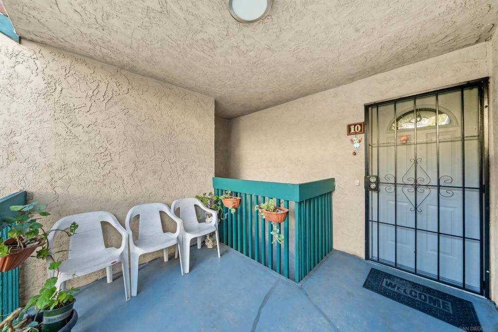 San Marcos, CA 92069,3435 Capalina Rd #10