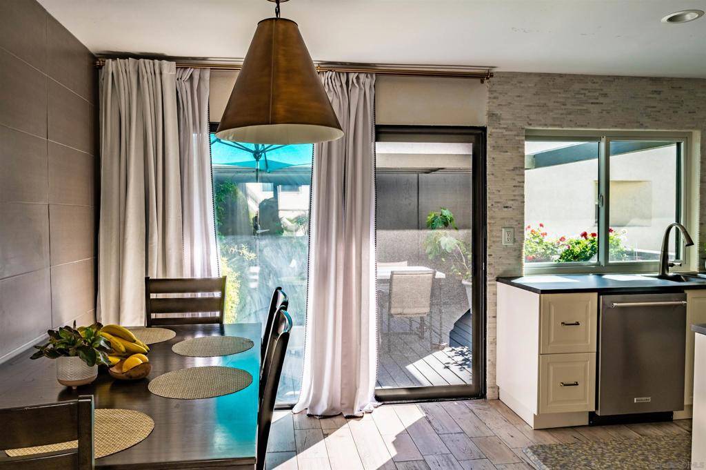 San Diego, CA 92111,1275 River Vista Row #139