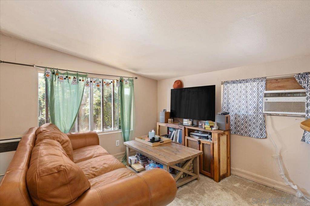 3575 Madison St Carlsbad, CA 92008
