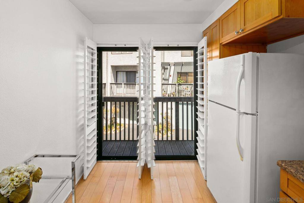 3328 Via Alicante La Jolla, CA 92037