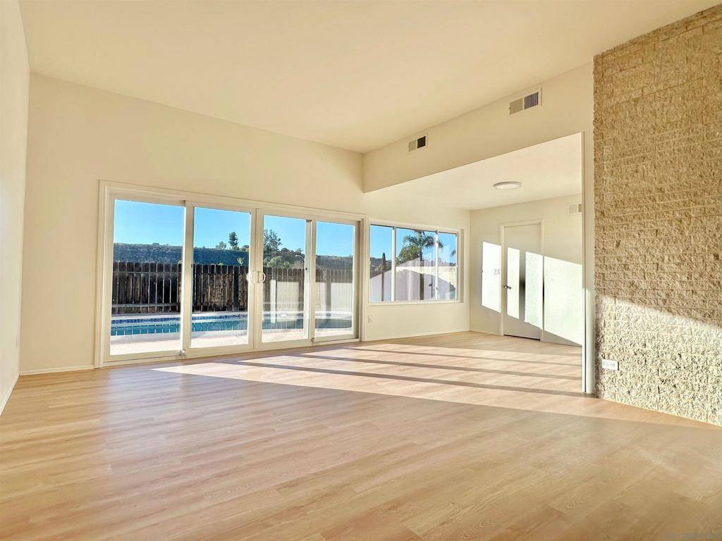 Poway, CA 92064,15034 Jenell St