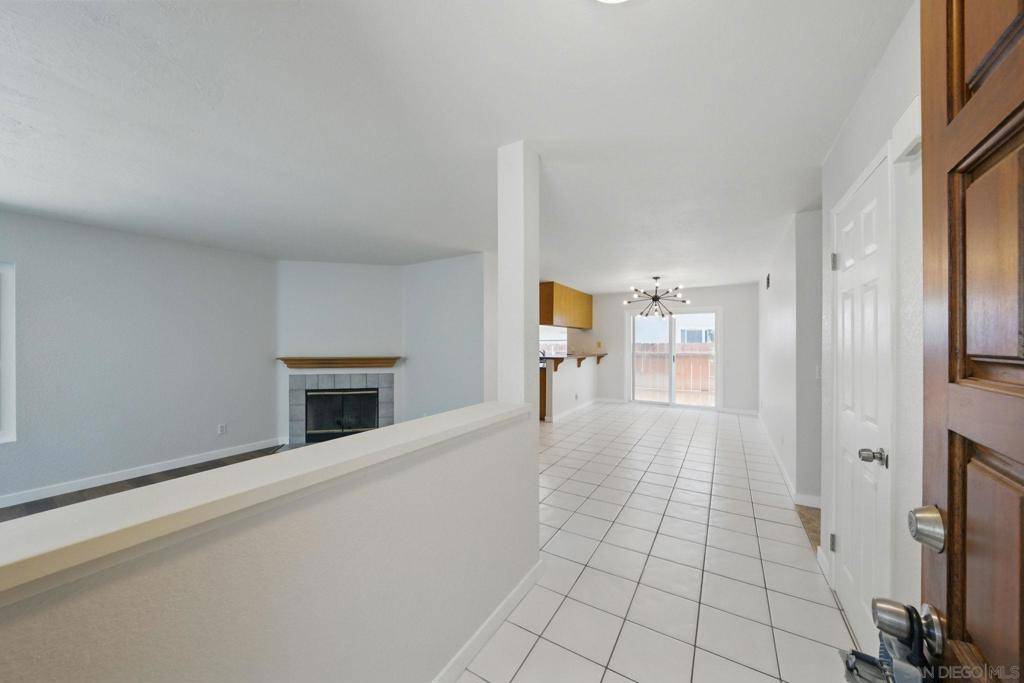 Escondido, CA 92026,1133 Rachel Cir