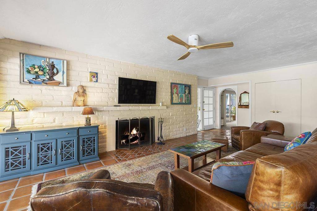 13430 Sagewood Drive Poway, CA 92064