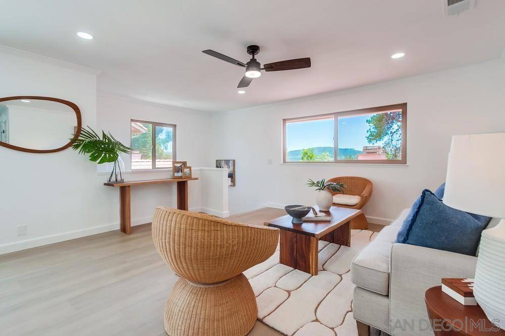 Carlsbad, CA 92009,3113 Avenida Topanga