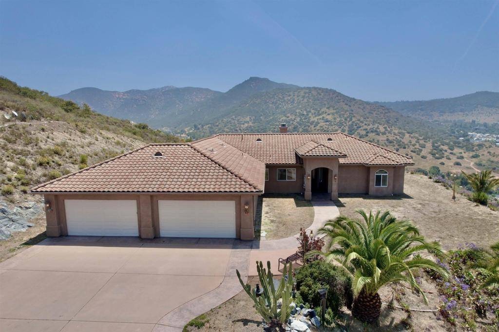 Lakeside, CA 92040,9189 Vista Entrada