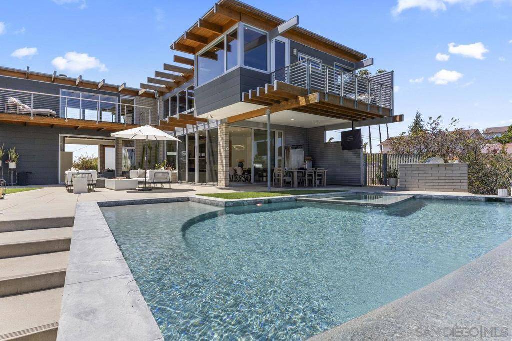 Encinitas, CA 92024,1635 Gascony Rd