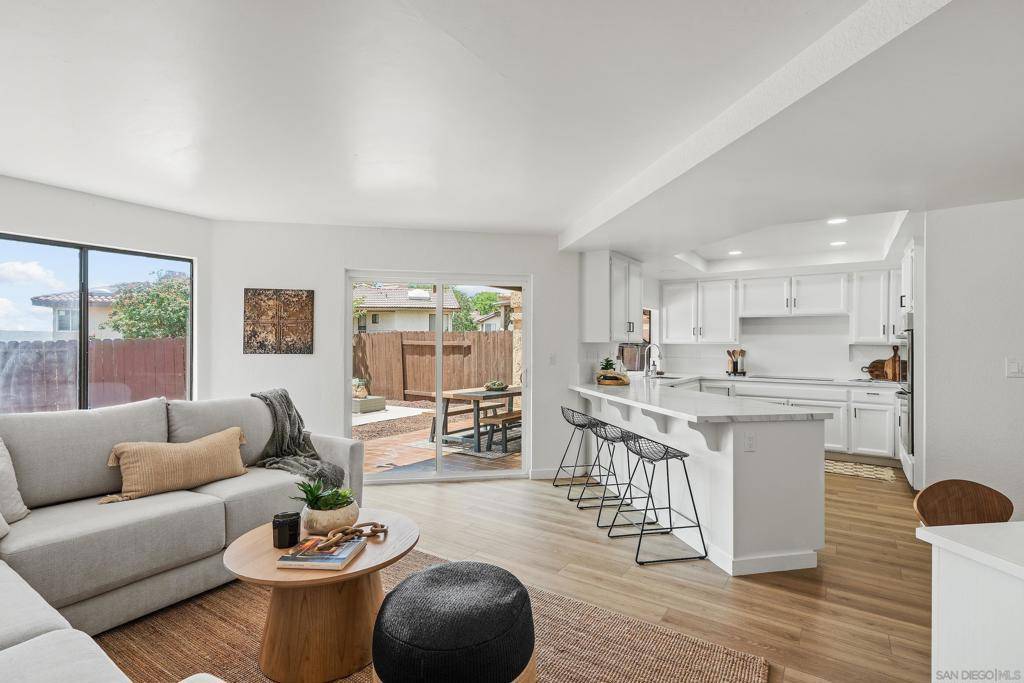 Spring Valley, CA 91977,10015 Vallata Ct