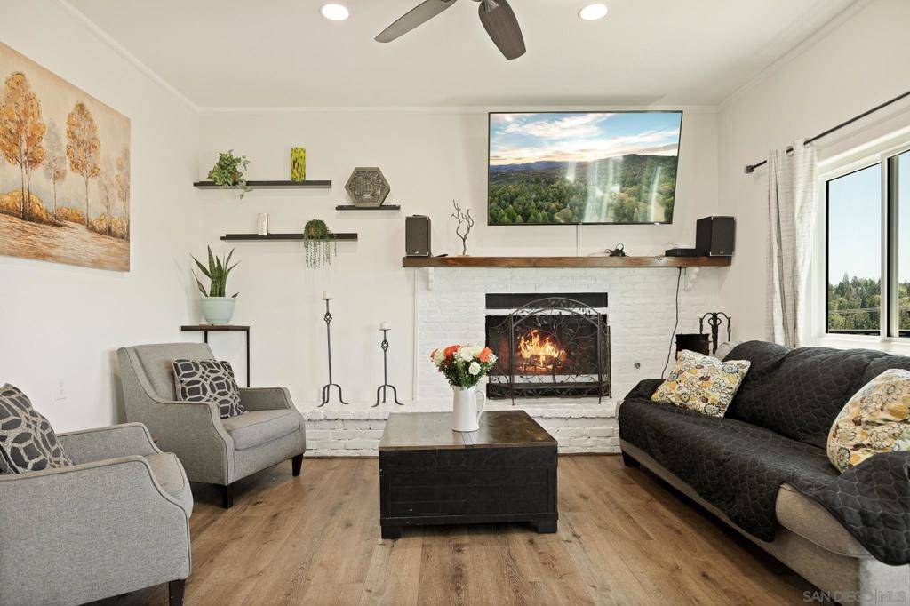 Lake Arrowhead, CA 92352,1141 Grass Valley Road