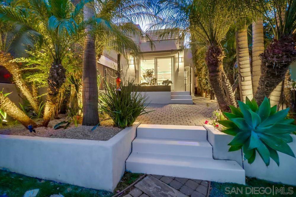 San Diego, CA 92109,2318 Chalcedony St