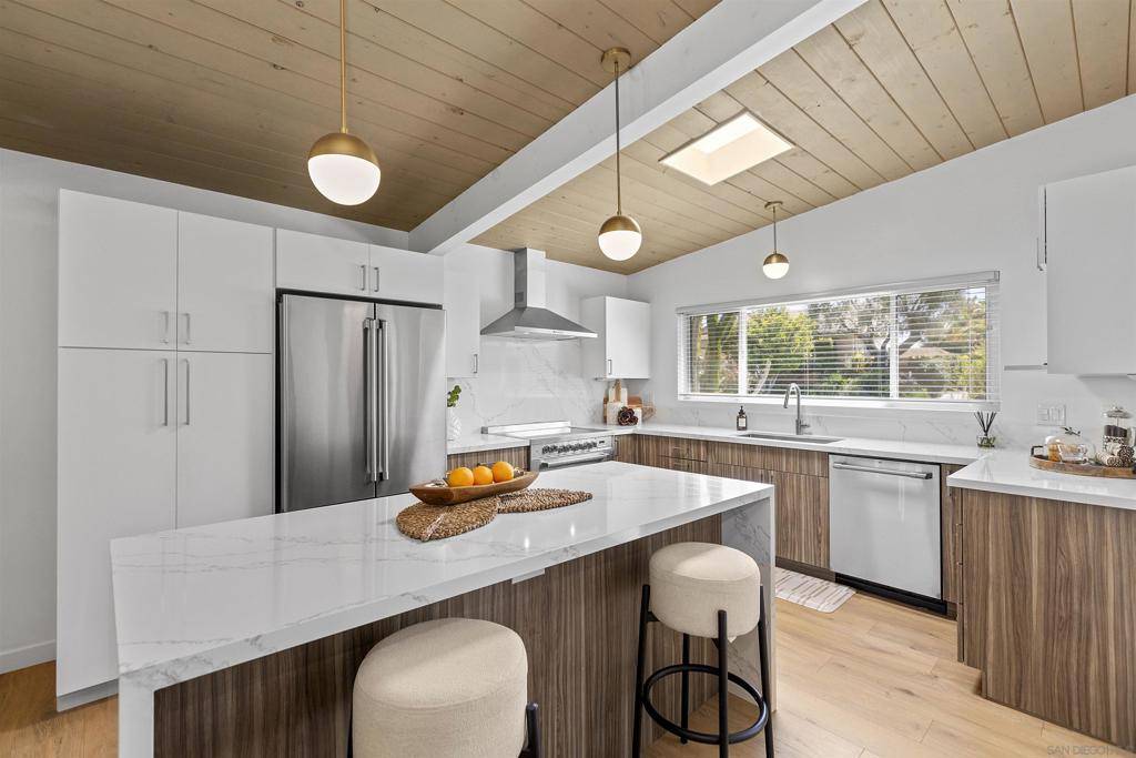 5152 College Gardens Court San Diego, CA 92115
