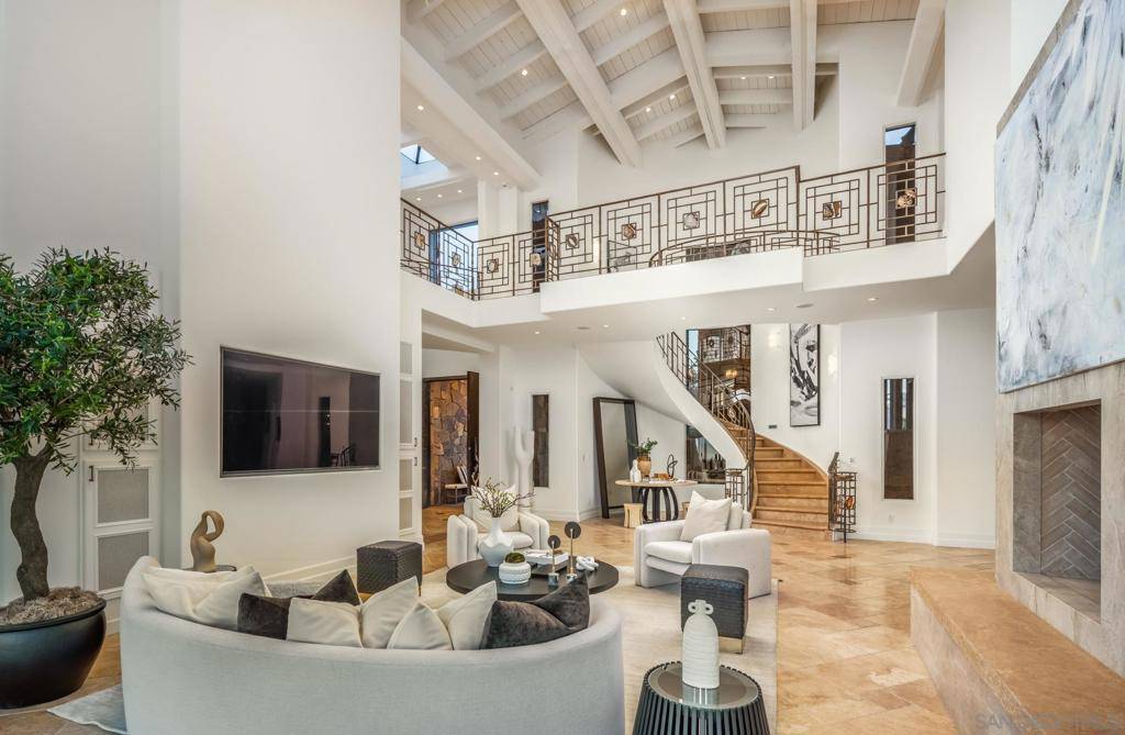 5305 Carlsbad Blvd Carlsbad, CA 92008