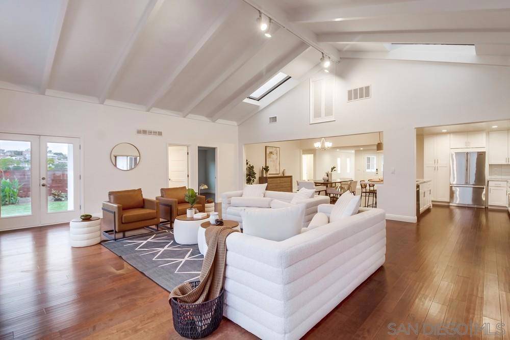 San Diego, CA 92106,1220 Concord St