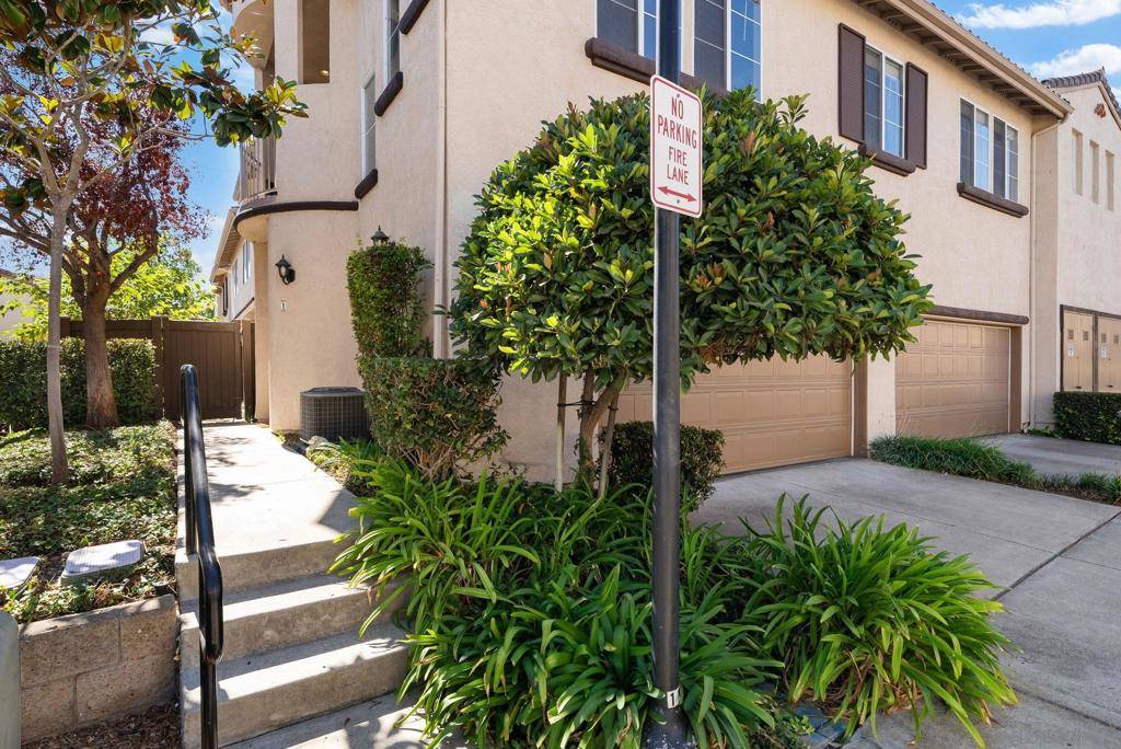 San Diego, CA 92131,10860 Ivy Hill Dr #1