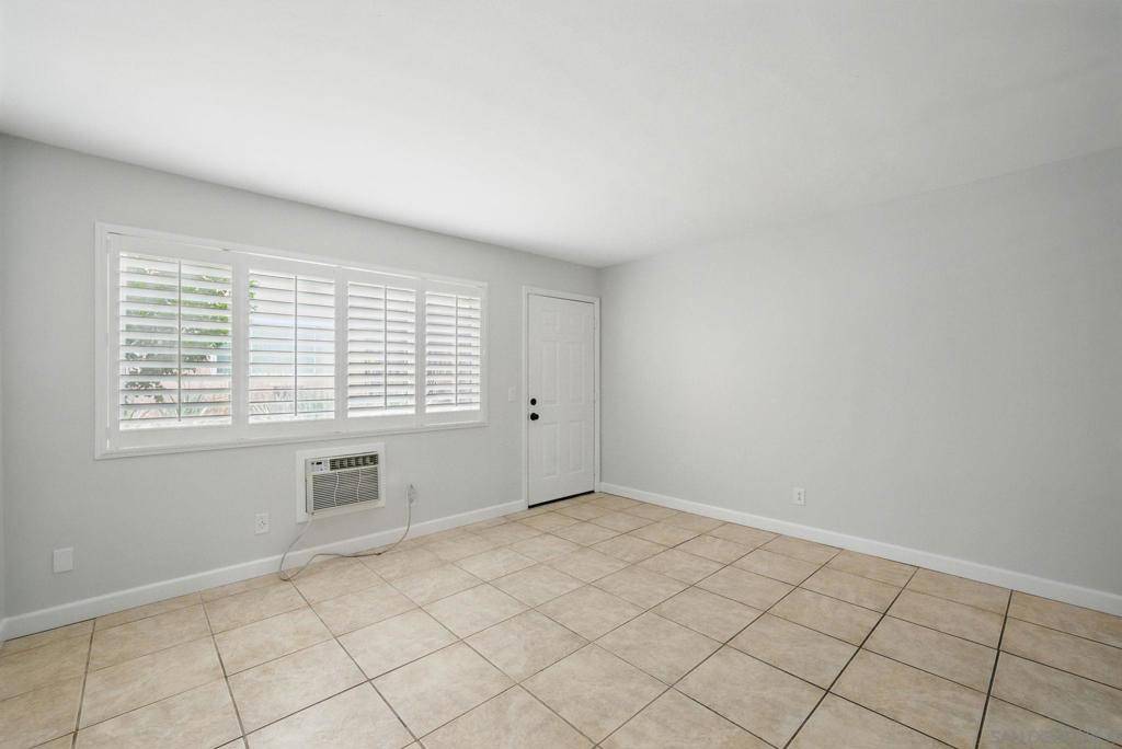 Lakeside, CA 92040,9731 Winter Gardens Dr #67