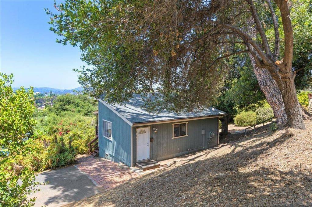 Escondido, CA 92025,1421 Rincon Rd