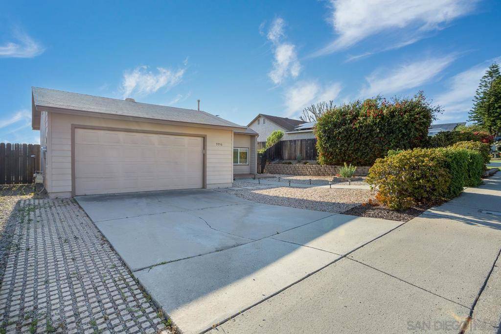 Santee, CA 92071,9956 Cleary St