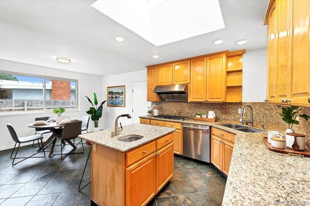 San Diego, CA 92111,3980 Anastasia Street