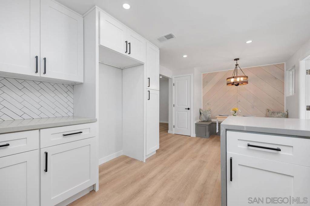 13417 Silver Lake Dr Poway, CA 92064