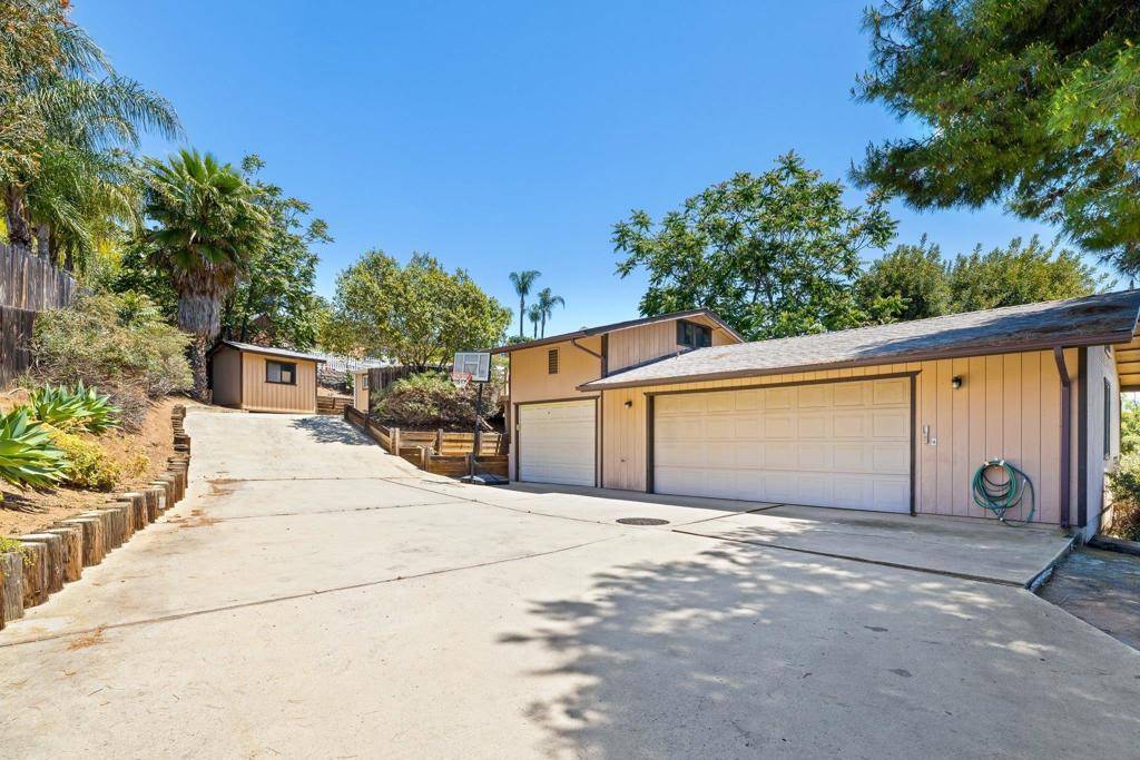 Lakeside, CA 92040,8472 74 Golden Ridge Rd