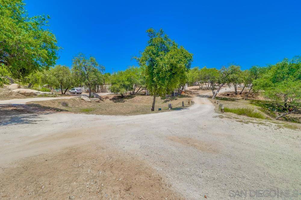 Jamul, CA 91935,20541 Cinnamon Drive