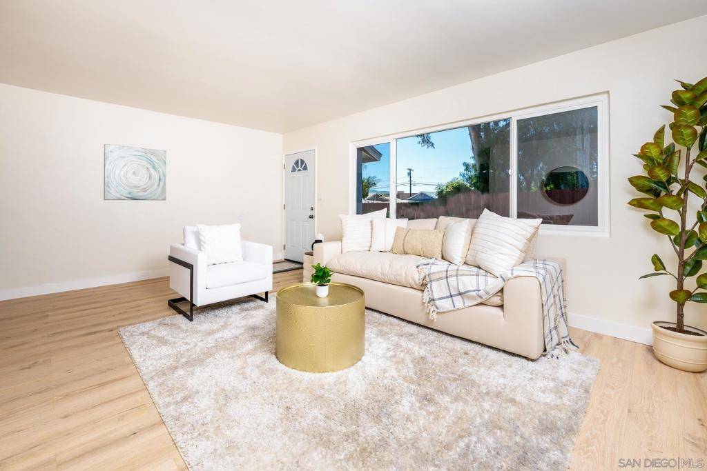 Santee, CA 92071,8793 Railroad Ave