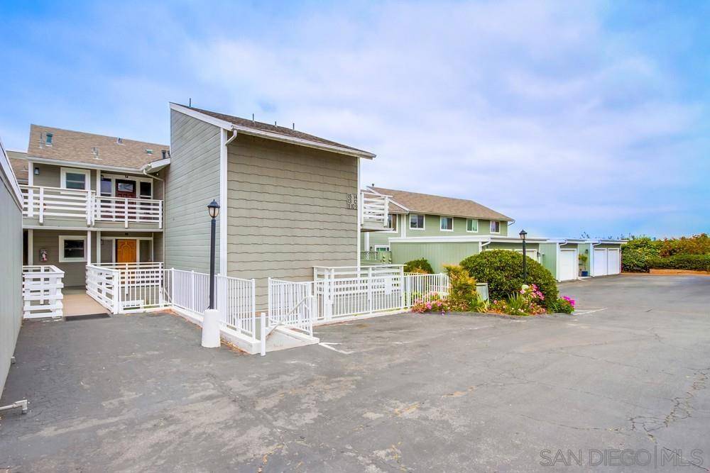 Carlsbad, CA 92008,2535 Jefferson Street #10