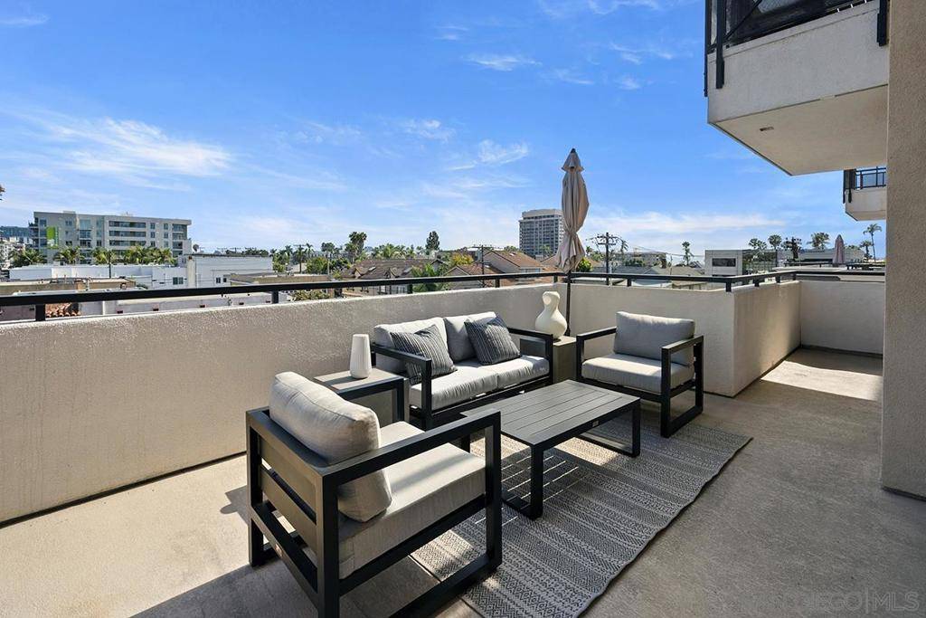 San Diego, CA 92103,3650 5th Avenue #301