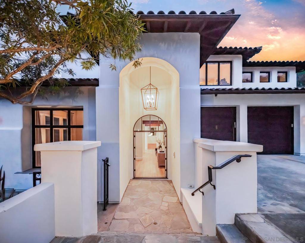Encinitas, CA 92024,2815 Santa Fe Vista Ct