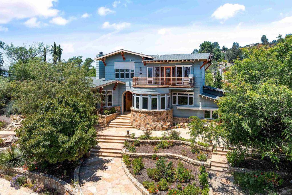 Fallbrook, CA 92028,6132 Rainbow Heights Rd