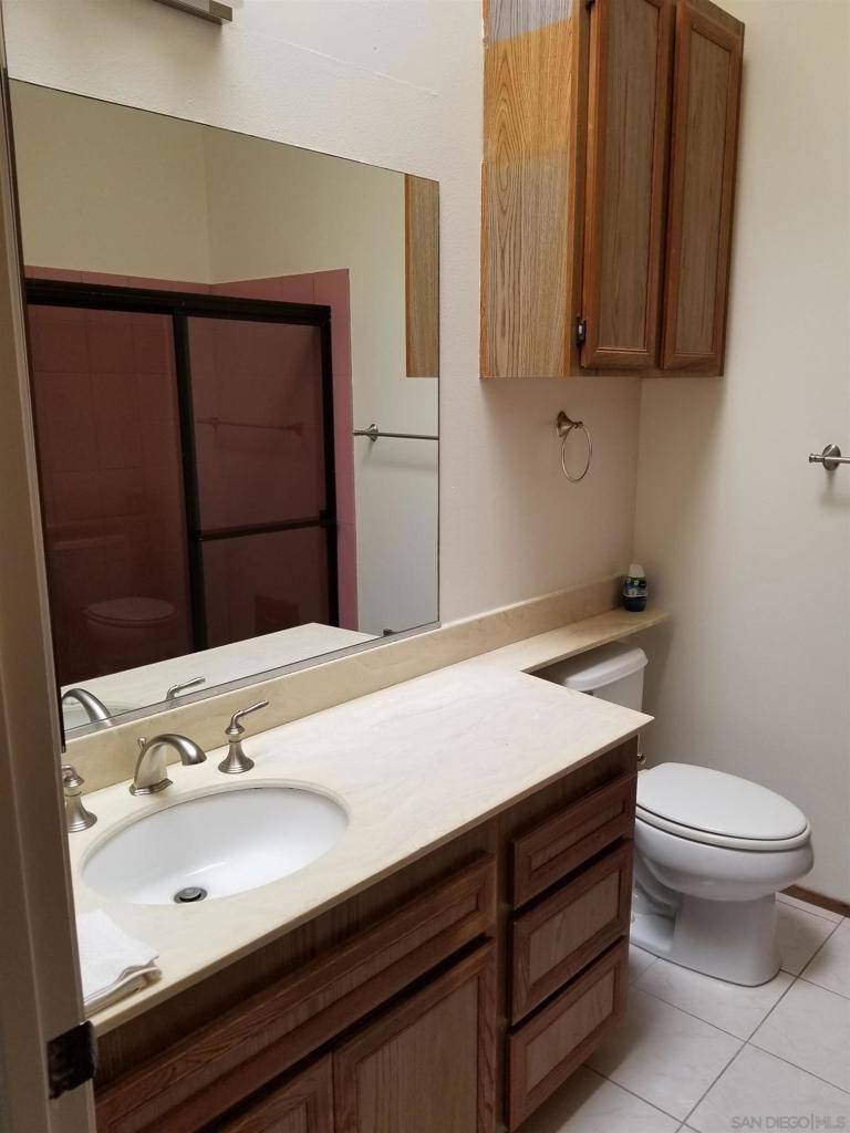 8328 Regents Rd #3J La Jolla, CA 92122