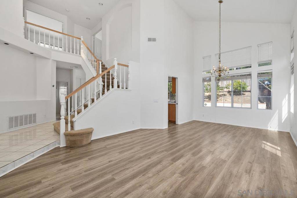 12305 Crisscross Ln San Diego, CA 92129