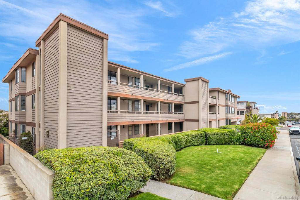San Diego, CA 92106,3130 Avenida de Portugal 101