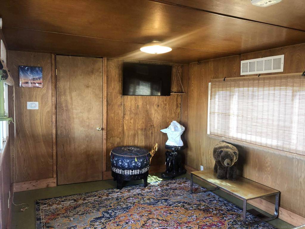 Oceanside, CA 92054,1046 S Cleveland #14