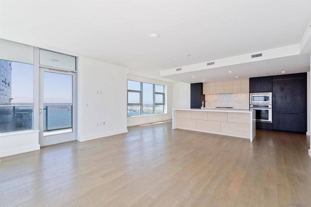 San Diego, CA 92101,1388 Kettner Blvd #2806