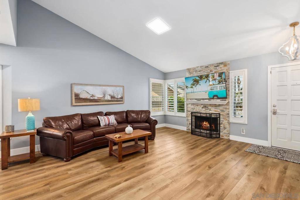 Oceanside, CA 92057,1683 Mustang Way