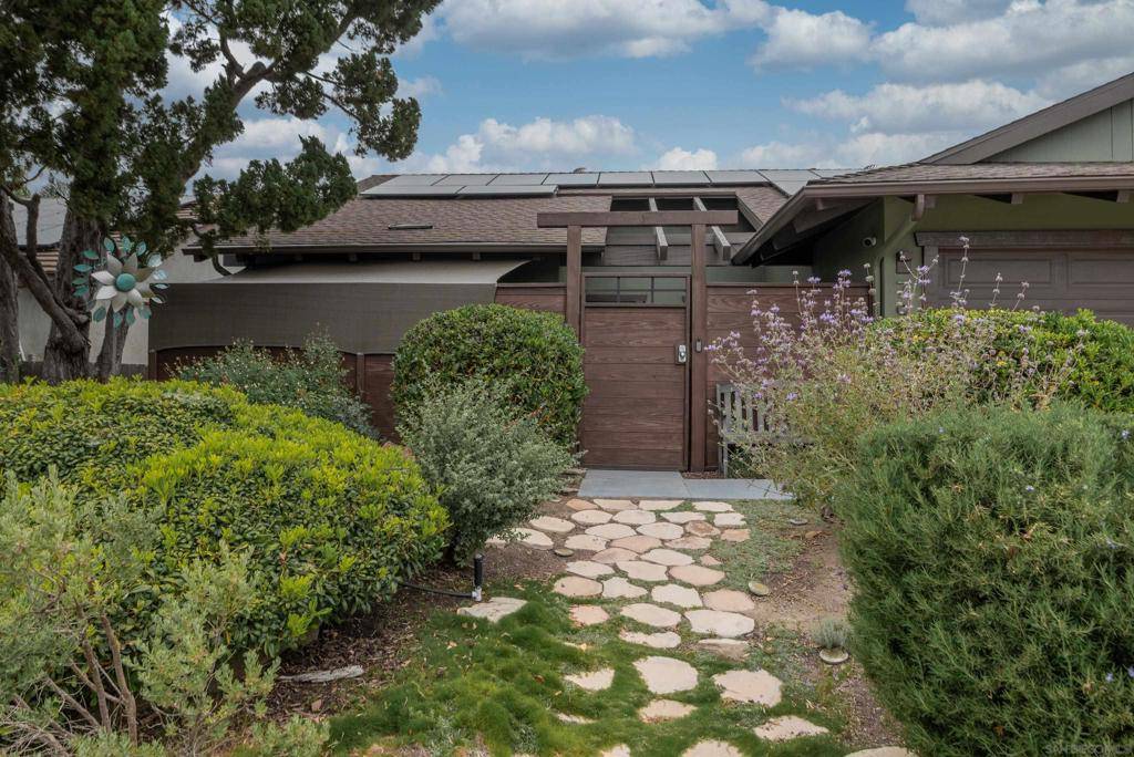 San Diego, CA 92120,7919 Forrestal Rd