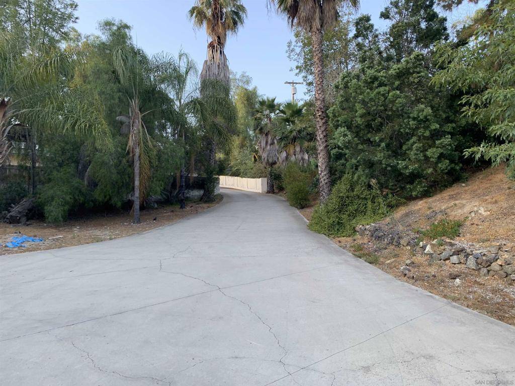La Mesa, CA 91941,10915 Sunray Place