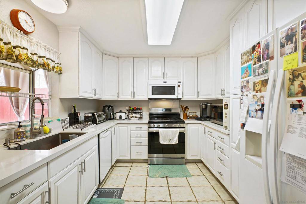 1286 WAXWING LANE Chula Vista, CA 91911