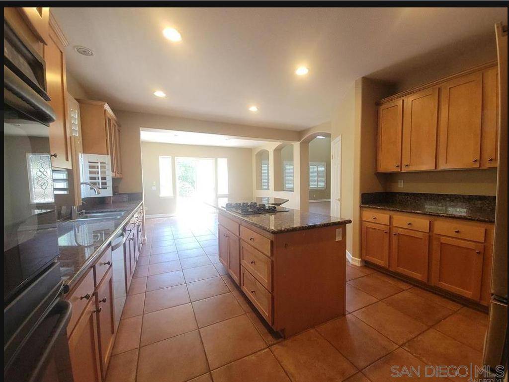 San Diego, CA 92131,11633 Winding Ridge Dr