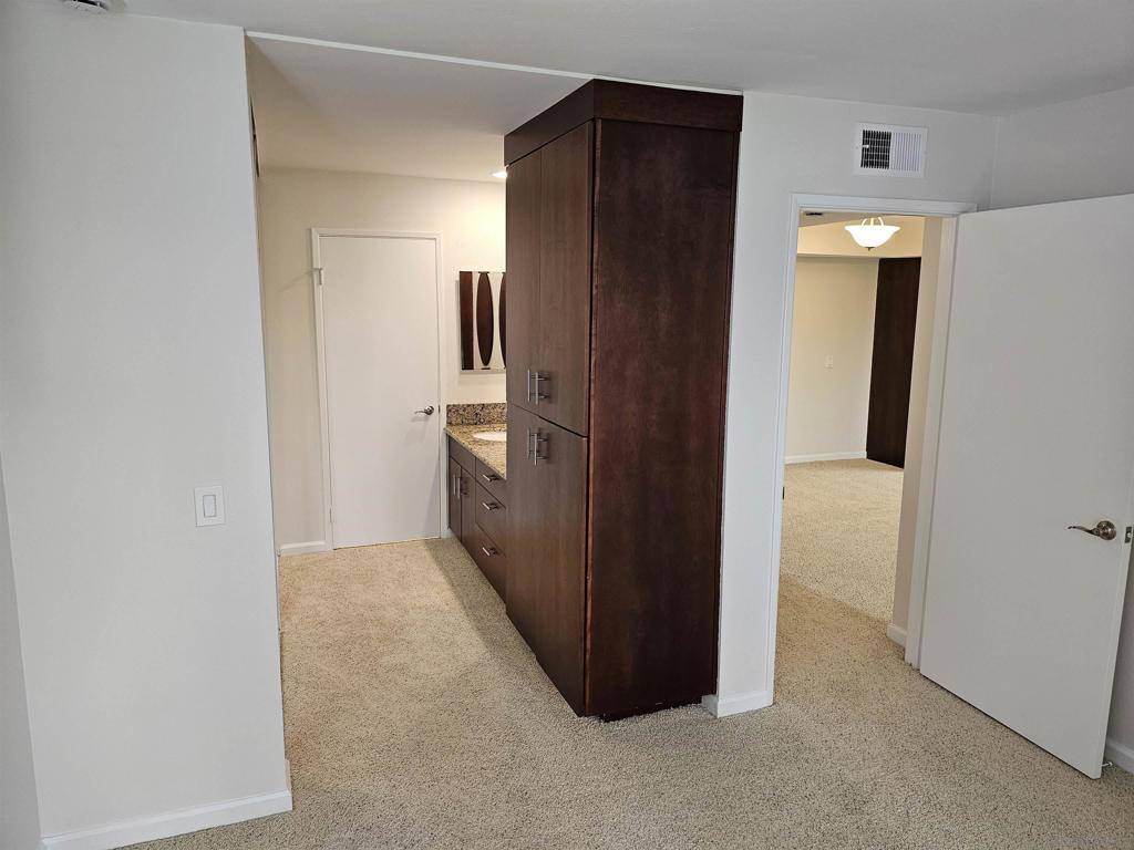 San Diego, CA 92115,5885 El Cajon Blvd #214