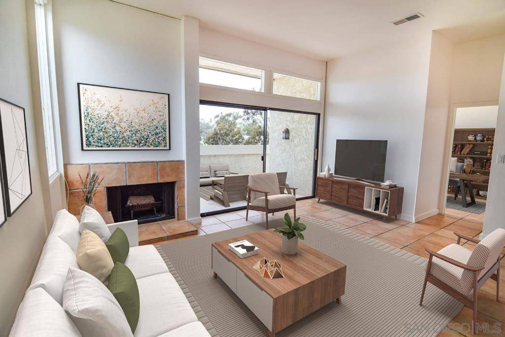 Carlsbad, CA 92009,2501 Navarra Dr. #111
